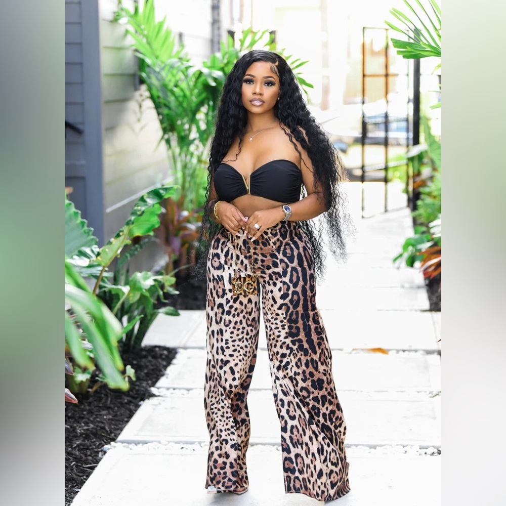 BRAND NEW 2 piece set